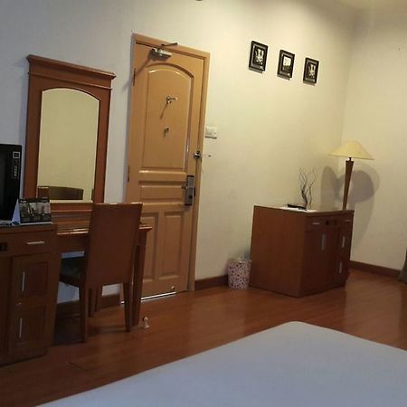 Hotel Harapan Makassar Eksteriør bilde